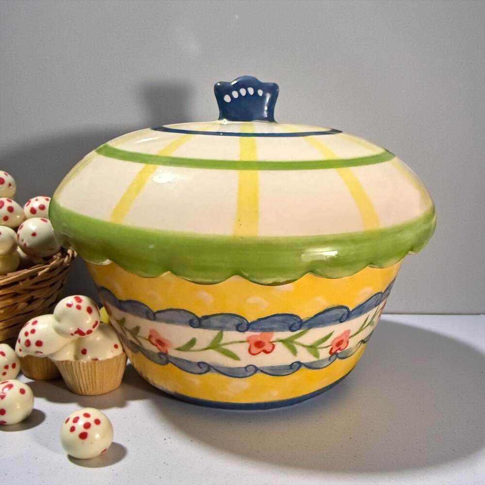 Vintage Kimberly Hodges‎ Cupcakes & Cartwheels Ceramic Lidded Serving Bowl